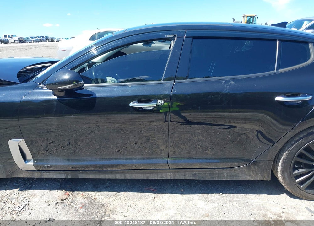 2018 KIA STINGER PREMIUM VIN: KNAE25LA0J6012386