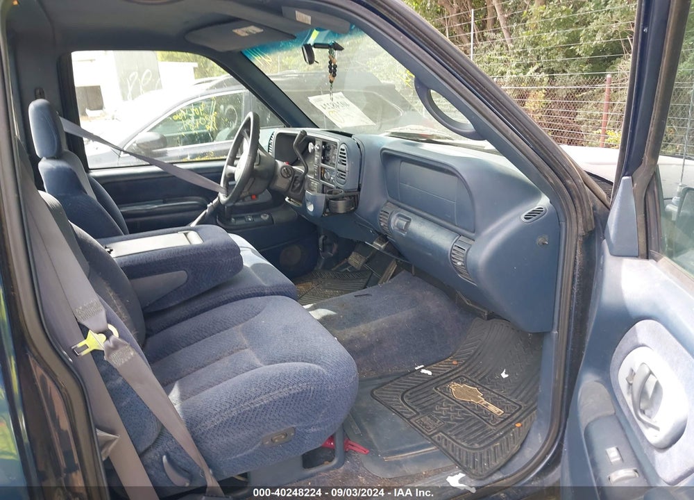 1998 CHEVROLET K1500 FLEETSIDE VIN: 1GCEK14R2WZ145298