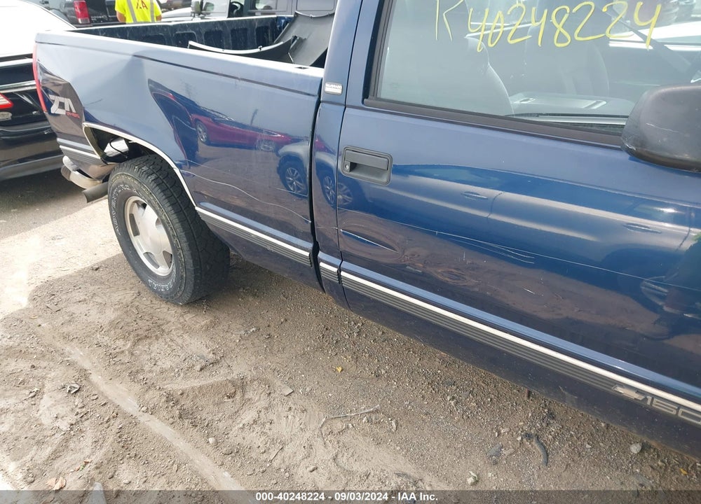 1998 CHEVROLET K1500 FLEETSIDE VIN: 1GCEK14R2WZ145298
