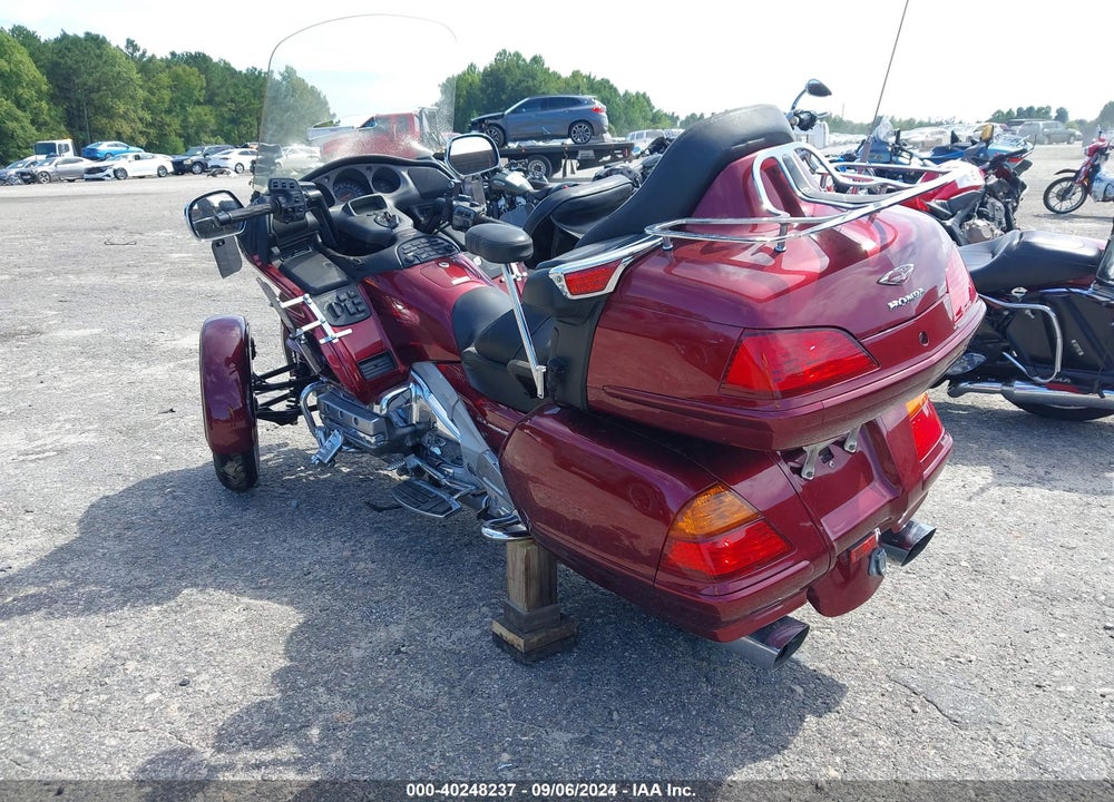 2005 HONDA GL1800 VIN: 1HFSC47085A410811