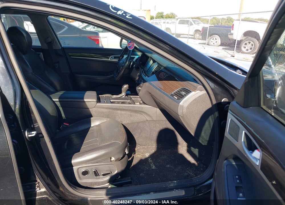 2015 HYUNDAI GENESIS 3.8 VIN: KMHGN4JE3FU067402