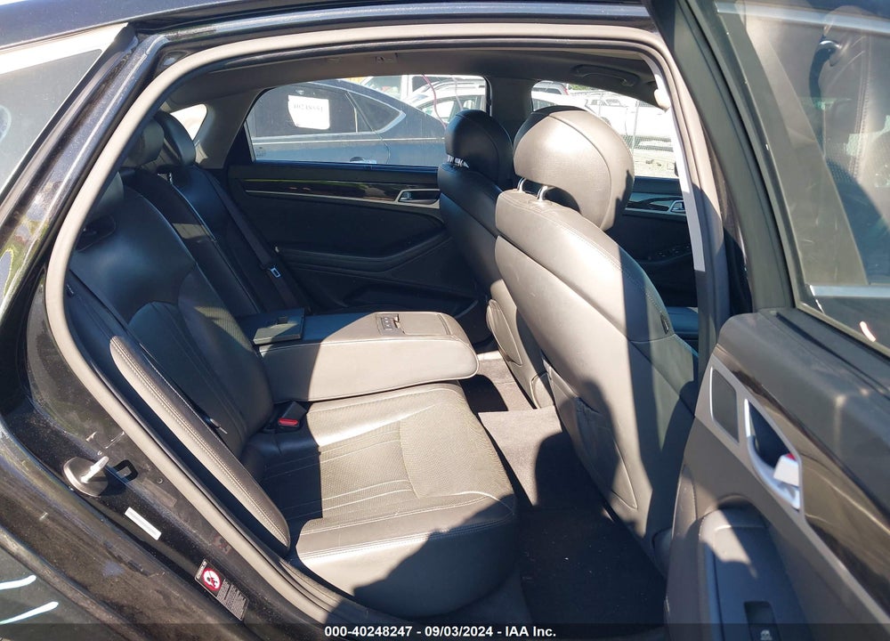 2015 HYUNDAI GENESIS 3.8 VIN: KMHGN4JE3FU067402