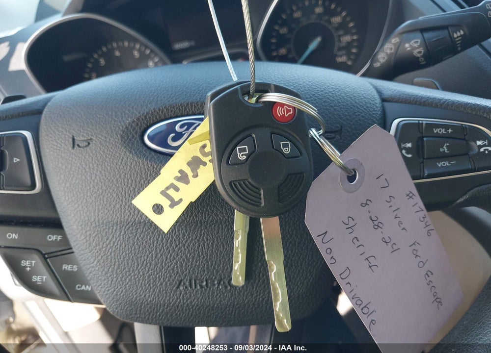 2017 FORD ESCAPE SE VIN: 1FMCU0GD9HUB14623