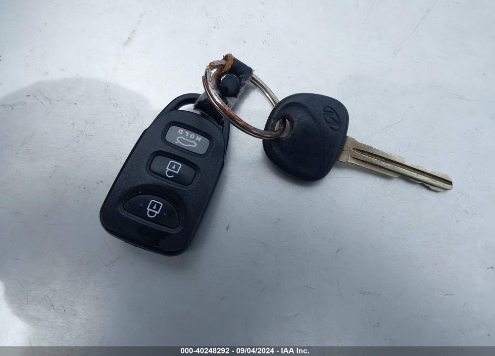 2016 HYUNDAI ELANTRA SE VIN: 5NPDH4AE9GH753468