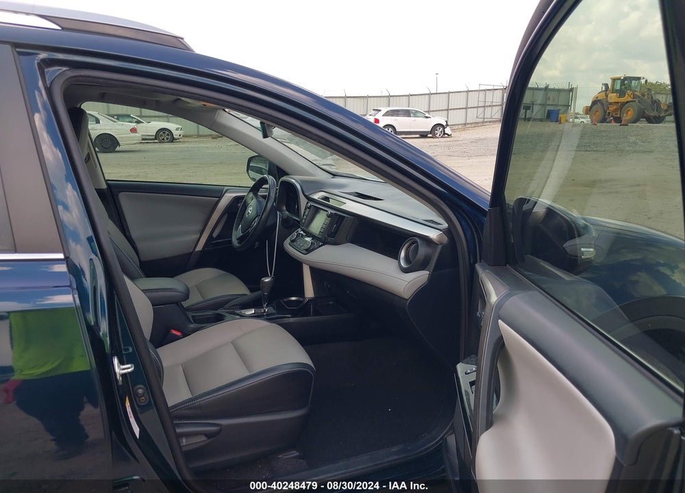 2018 TOYOTA RAV4 LIMITED VIN: JTMYFREV2JJ157065