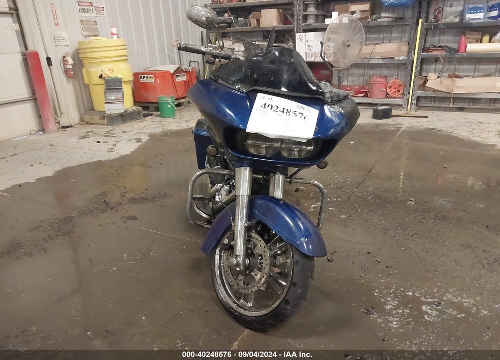 2015 HARLEY-DAVIDSON FLTRXS ROAD GLIDE SPECIAL VIN: 1HD1KTM13FB618069