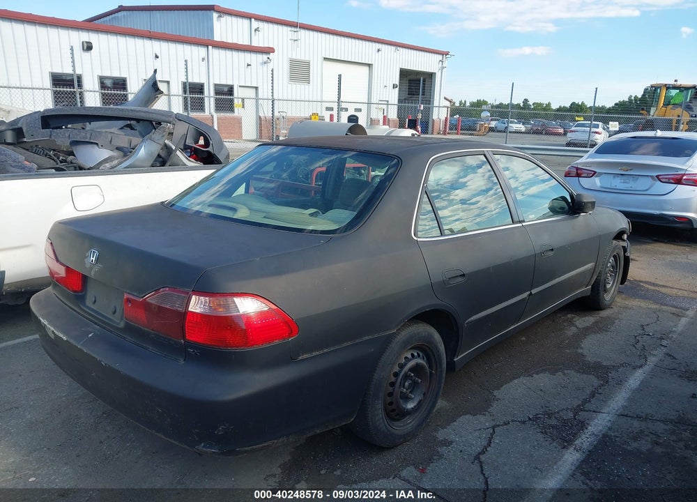 1999 HONDA ACCORD LX VIN: JHMCG554XXC014240