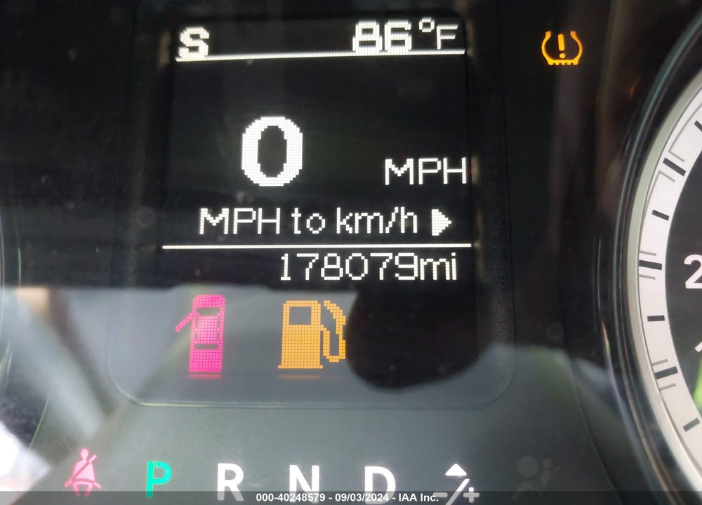2017 RAM 1500 EXPRESS QUAD CAB 4X4 6'4 BOX VIN: 1C6RR7FT7HS633206