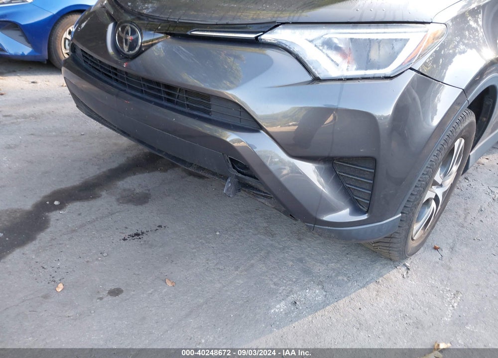 2018 TOYOTA RAV4 LE VIN: JTMZFREV5JJ199217