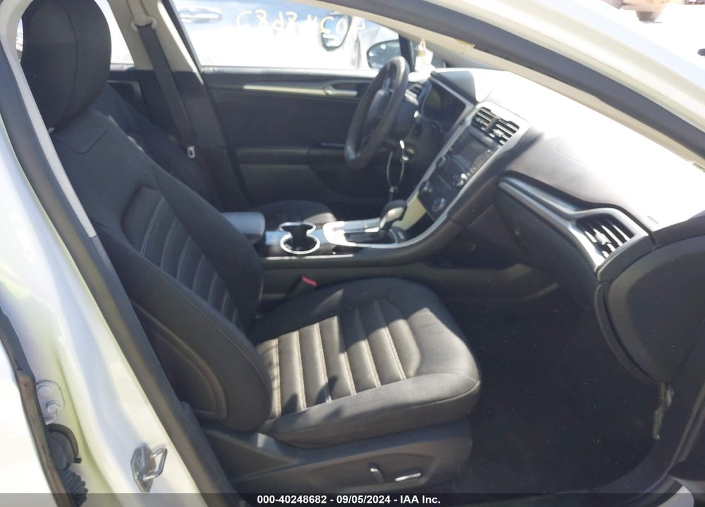 2015 FORD FUSION SE VIN: 1FA6P0H74F5127567