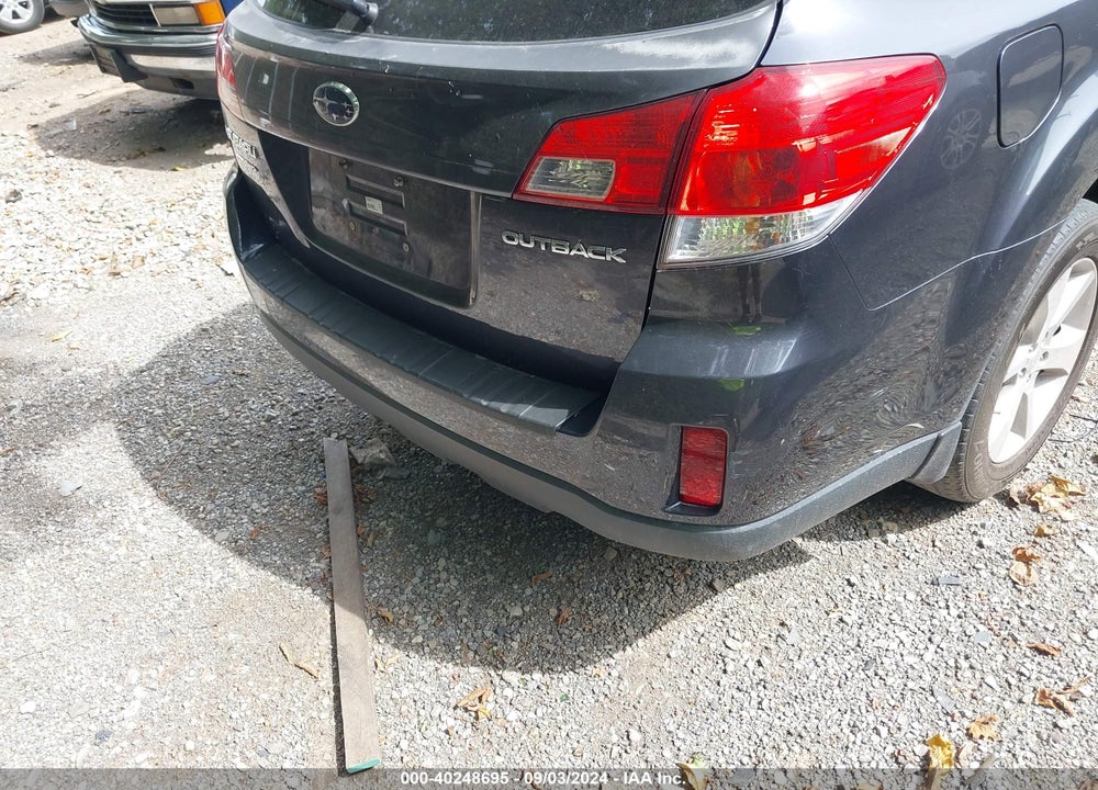 2013 SUBARU OUTBACK 2.5I LIMITED VIN: 4S4BRCLC7D3248381