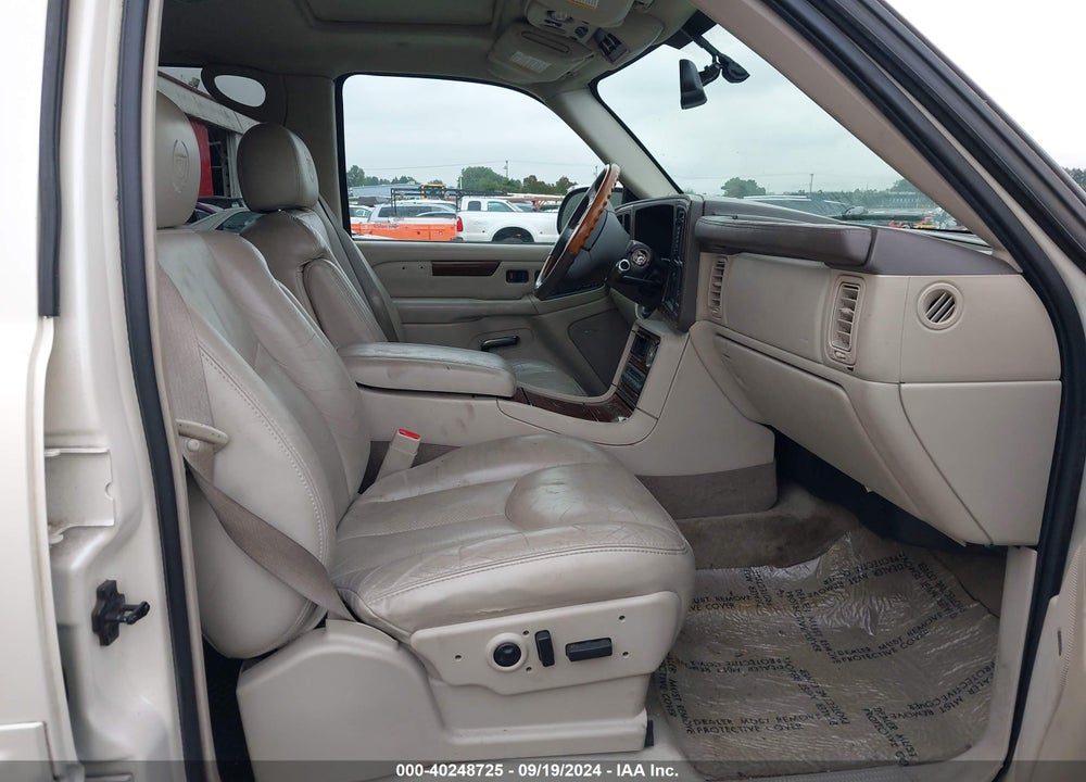 2004 CADILLAC ESCALADE STANDARD VIN: 1GYEK63N84R118772
