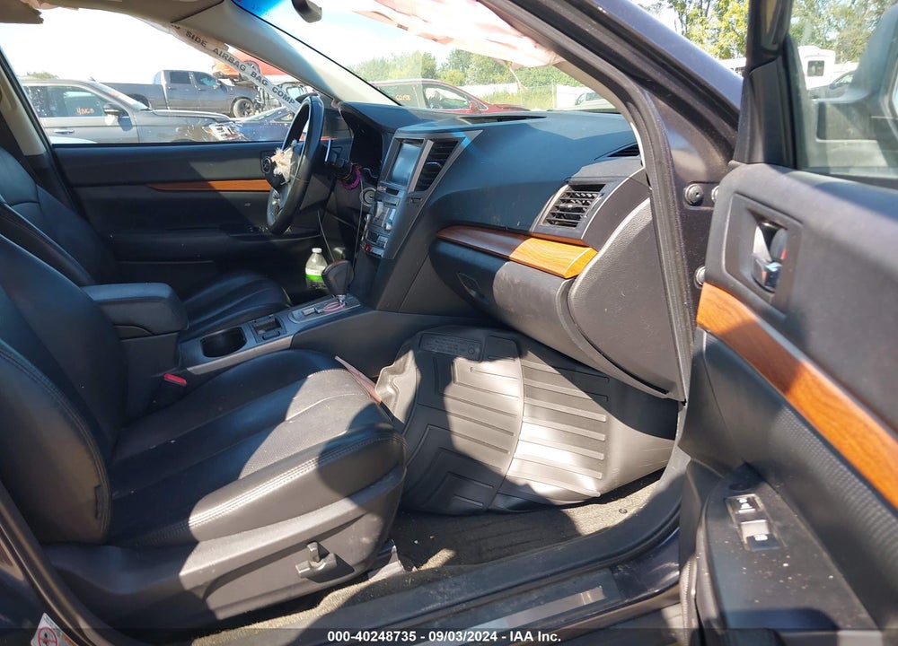 2013 SUBARU OUTBACK 2.5I LIMITED VIN: 4S4BRBLC4D3295622