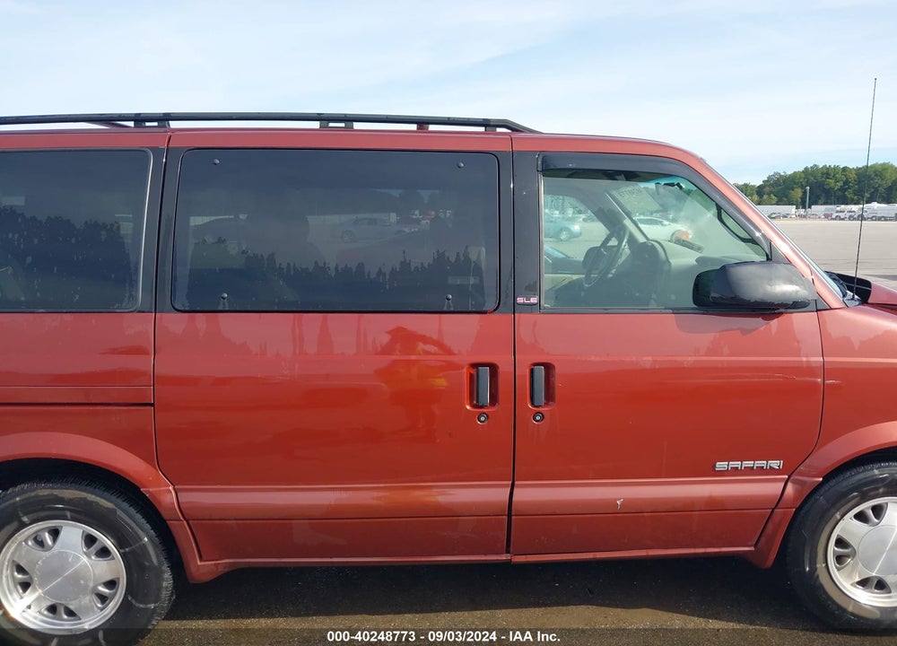 2000 GMC SAFARI SL VIN: 1GKDM19W4YB531516