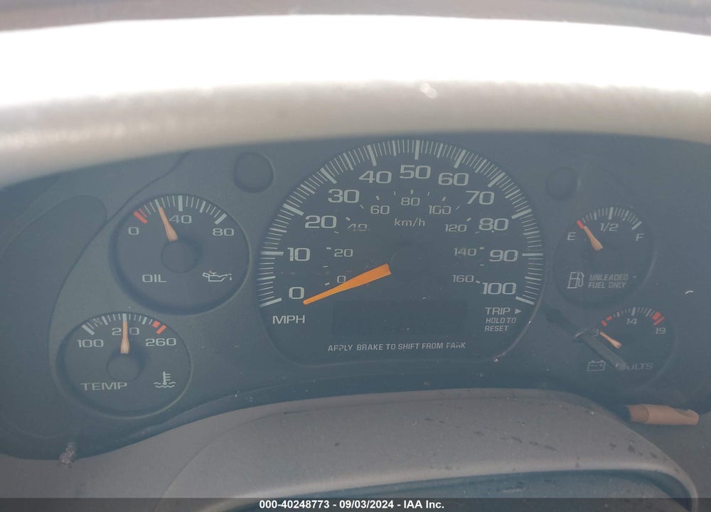2000 GMC SAFARI SL VIN: 1GKDM19W4YB531516