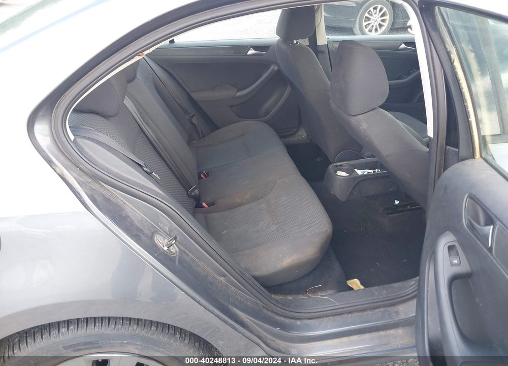 2012 VOLKSWAGEN JETTA 2.0L S VIN: 3VW2K7AJ8CM418517