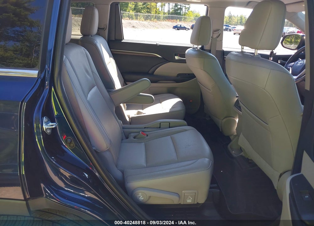 2015 TOYOTA HIGHLANDER VIN: 5TDDKRFH5FS178425