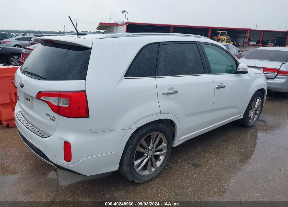 2014 KIA SORENTO LIMITED V6 VIN: 5XYKW4A75EG460122