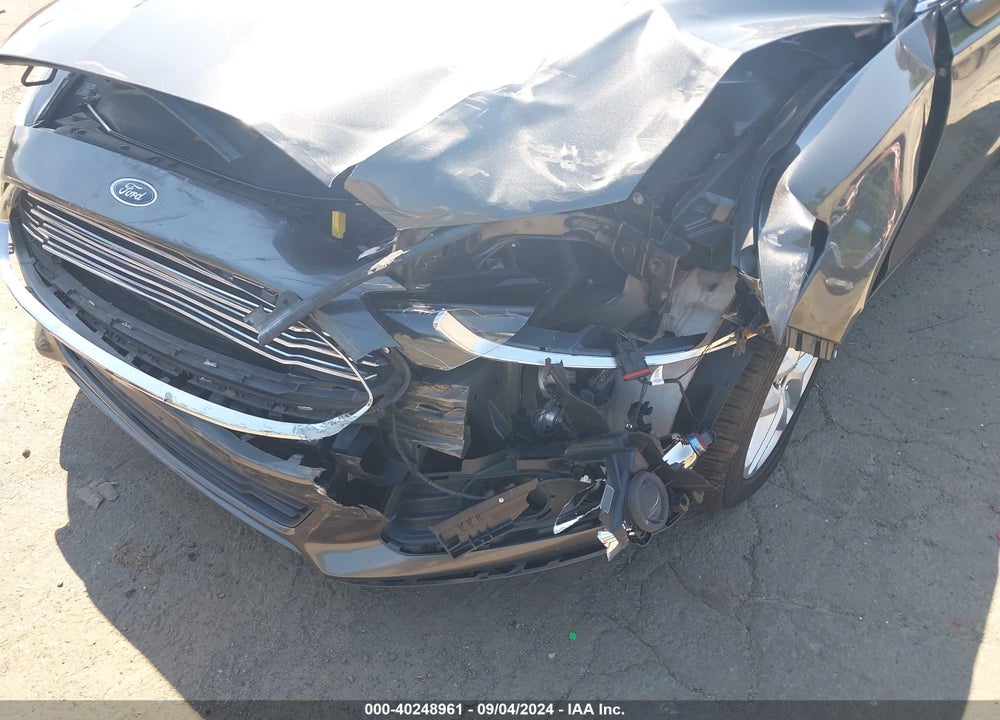 2016 FORD FUSION SE VIN: 3FA6P0HD6GR288121