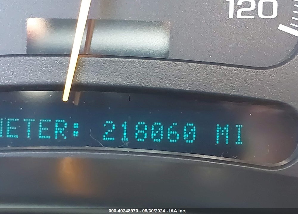 2005 CHEVROLET SUBURBAN 1500 LT VIN: 3GNEC16Z45G129846