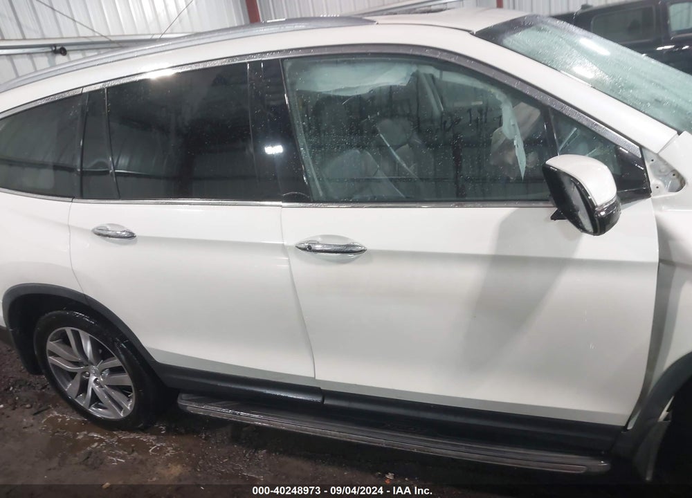 2017 HONDA PILOT ELITE VIN: 5FNYF6H03HB098303