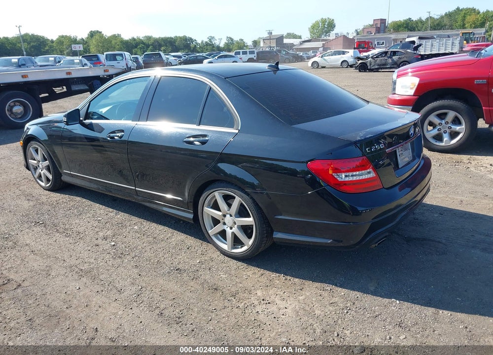 2014 MERCEDES-BENZ C 250 VIN: WDDGF4HB8EA960149