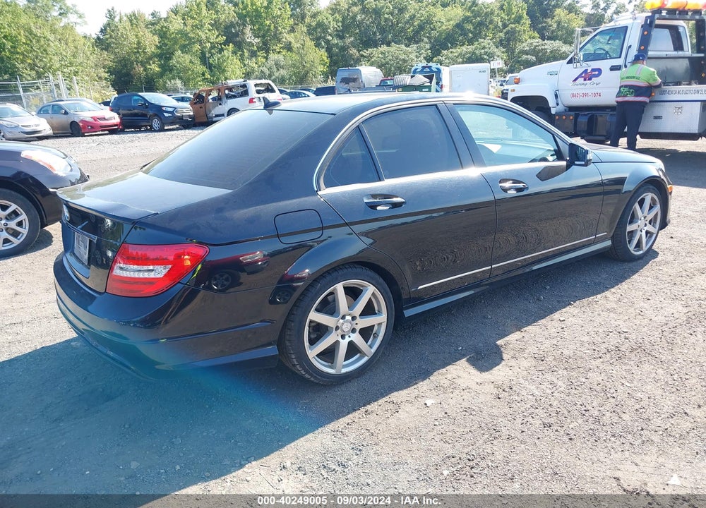 2014 MERCEDES-BENZ C 250 VIN: WDDGF4HB8EA960149