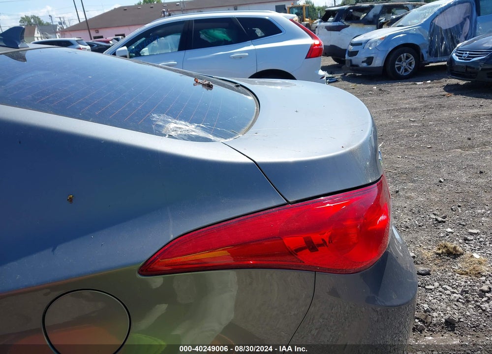 2012 HYUNDAI ELANTRA GLS PZEV VIN: 5NPDH4AE1CH118237