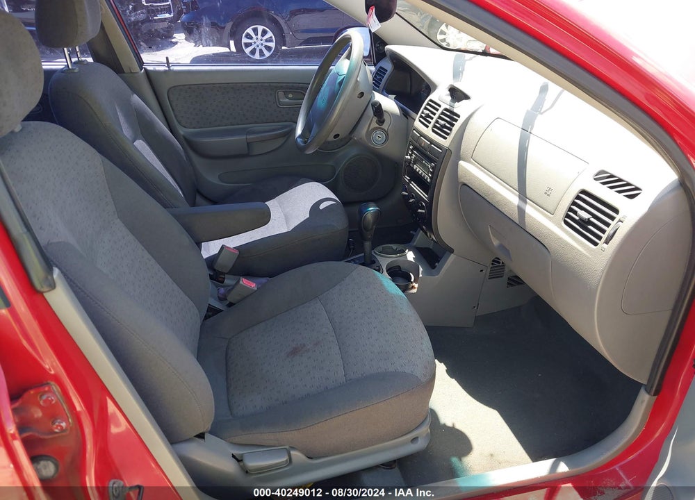 2005 KIA RIO VIN: KNADC125456383837