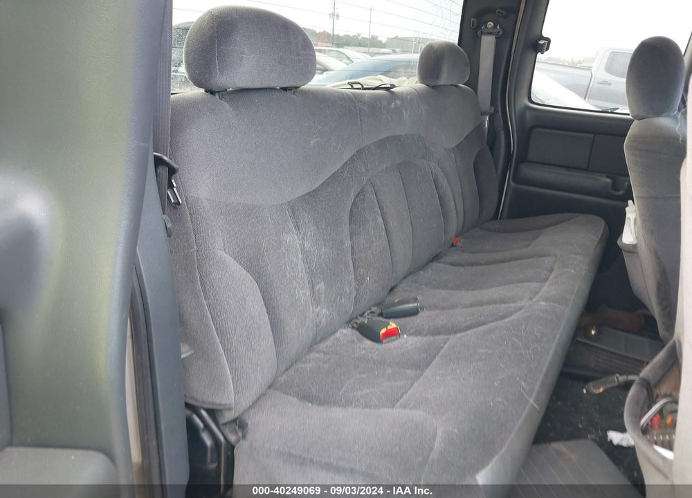 2002 GMC SIERRA 1500 SLE VIN: 2GTEC19T921387977