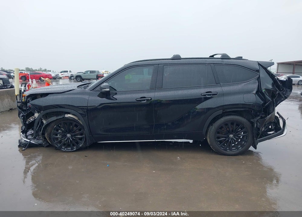 2023 TOYOTA HIGHLANDER XSE VIN: 5TDKDRAH6PS516179