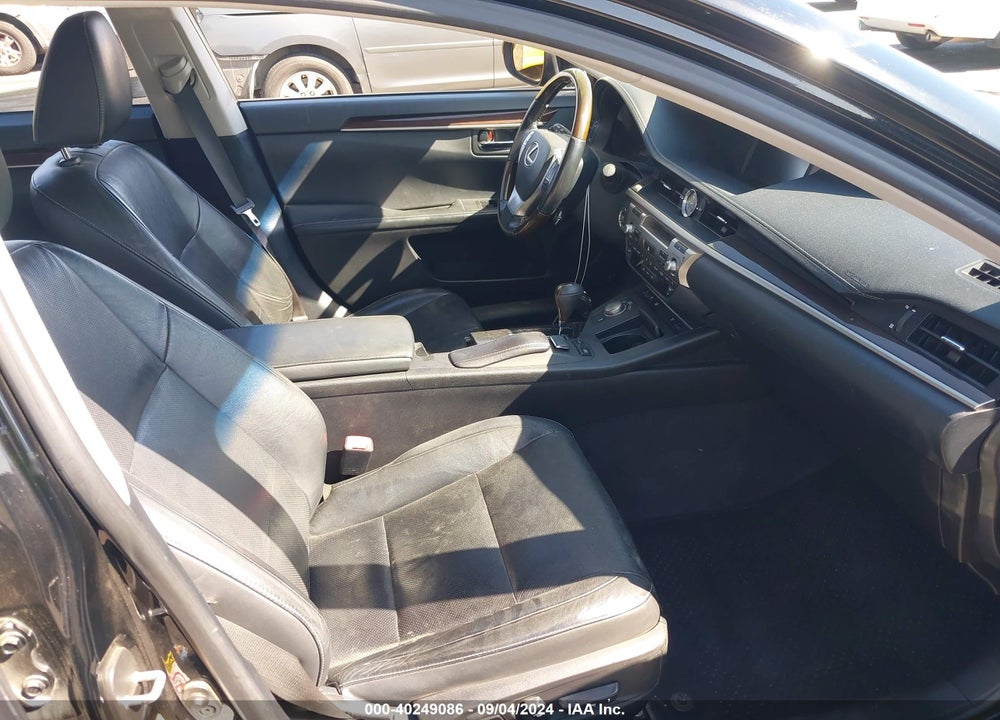 2014 LEXUS ES 350 VIN: JTHBK1GGXE2103545
