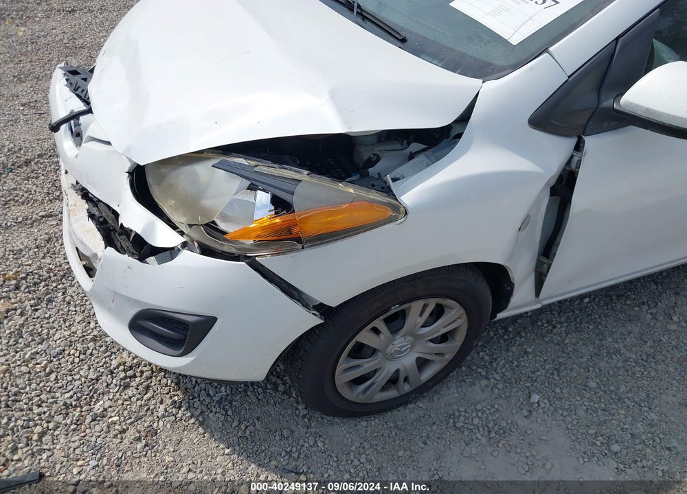 2011 MAZDA 2 SPORT VIN: JM1DE1HY5B0125372