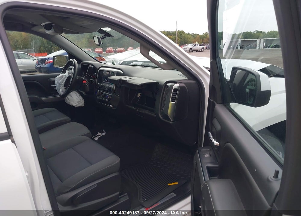 2017 CHEVROLET SILVERADO 1500 2LT VIN: 1GCVKREC2HZ180547
