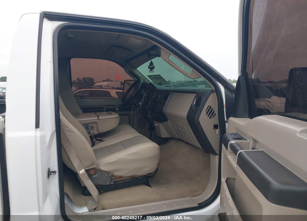 2008 FORD F-350 XL/XLT VIN: 1FTWF31R28EC82342