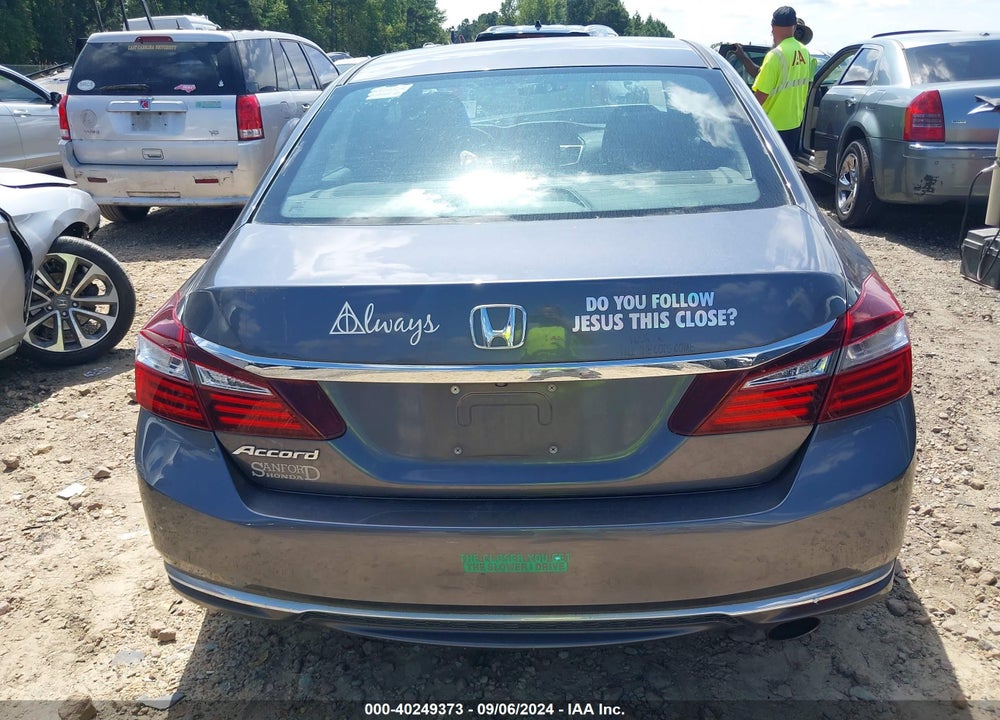 2017 HONDA ACCORD VIN: 1HGCR2F3XHA193863
