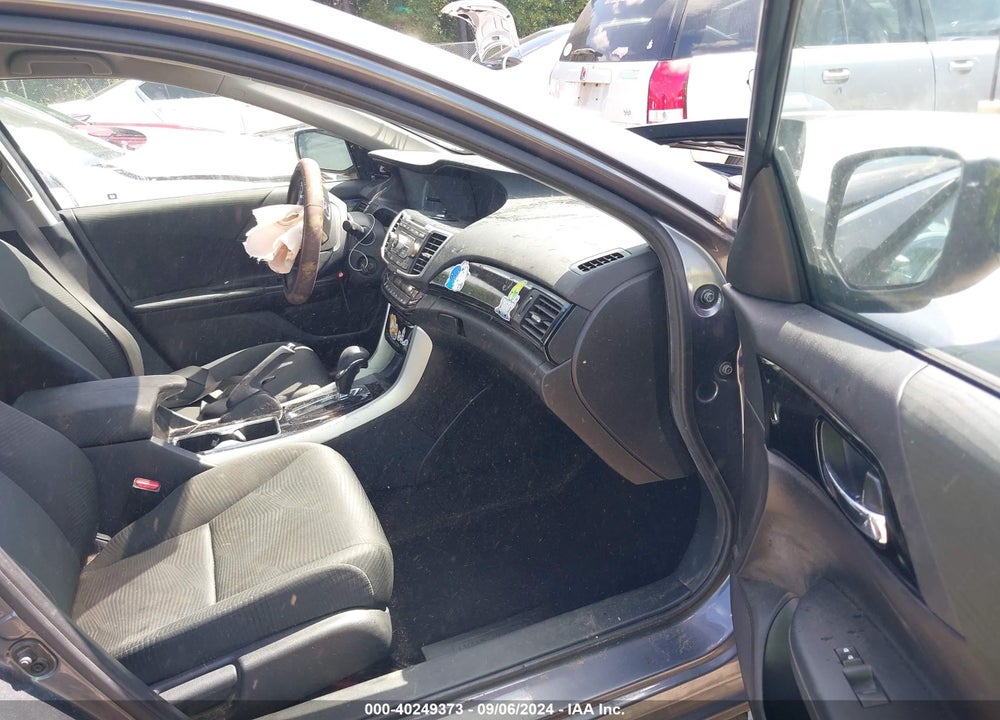 2017 HONDA ACCORD VIN: 1HGCR2F3XHA193863