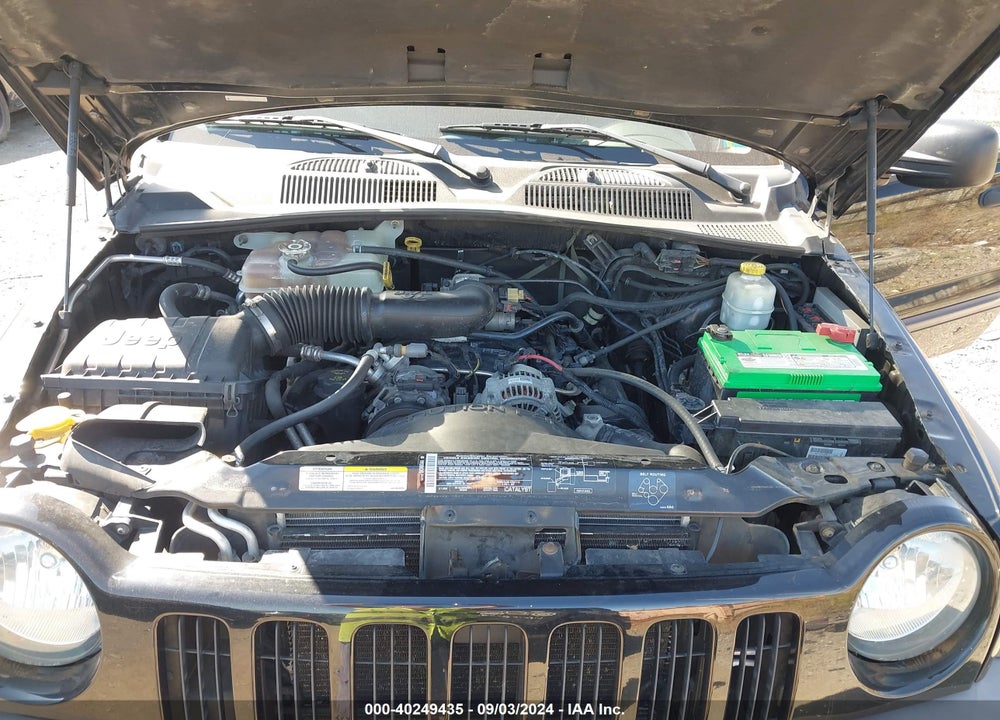 2004 JEEP LIBERTY SPORT VIN: 1J4GL48K74W266549