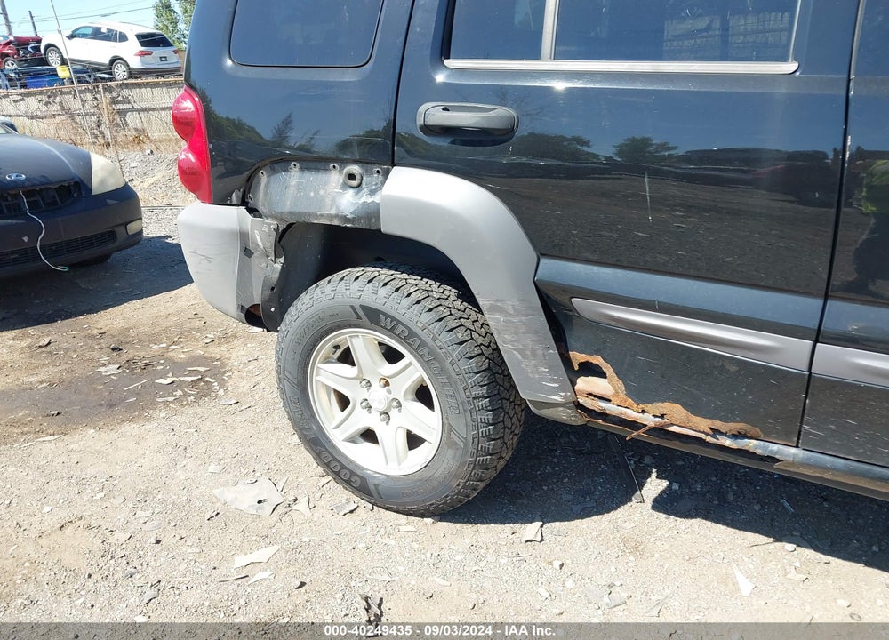 2004 JEEP LIBERTY SPORT VIN: 1J4GL48K74W266549