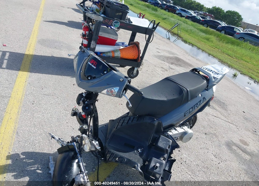 2024 YIBEN 15 SERIES VIN: LYDYFTKH3R1500136