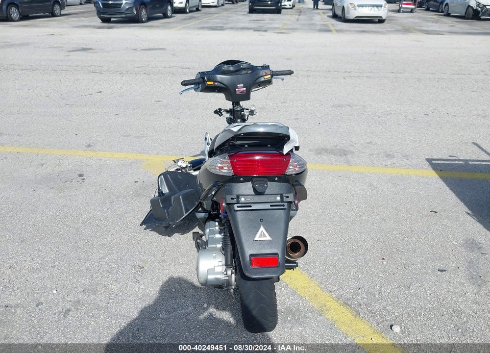 2024 YIBEN 15 SERIES VIN: LYDYFTKH3R1500136