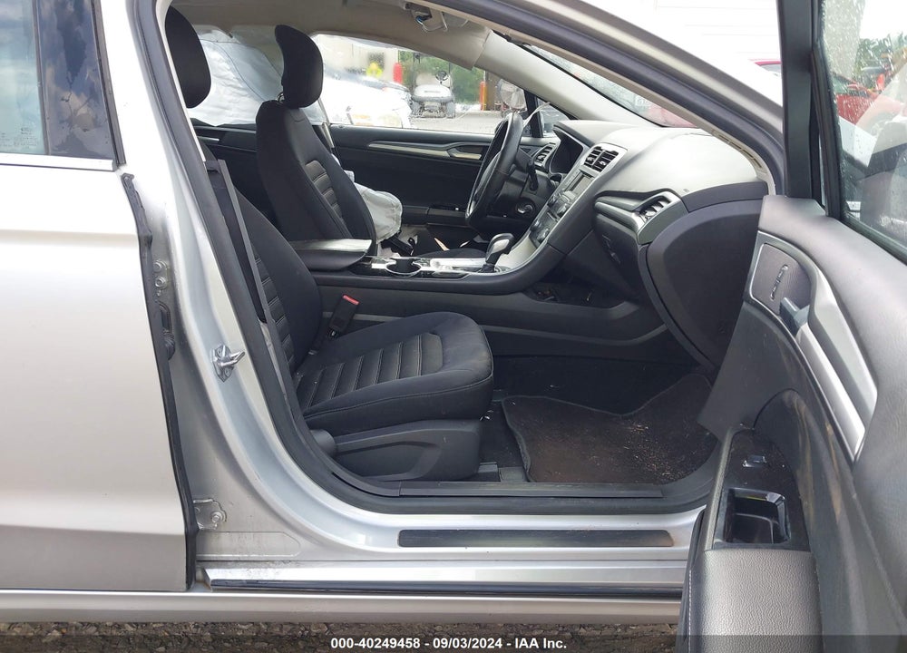 2014 FORD FUSION SE VIN: 3FA6P0H75ER389044