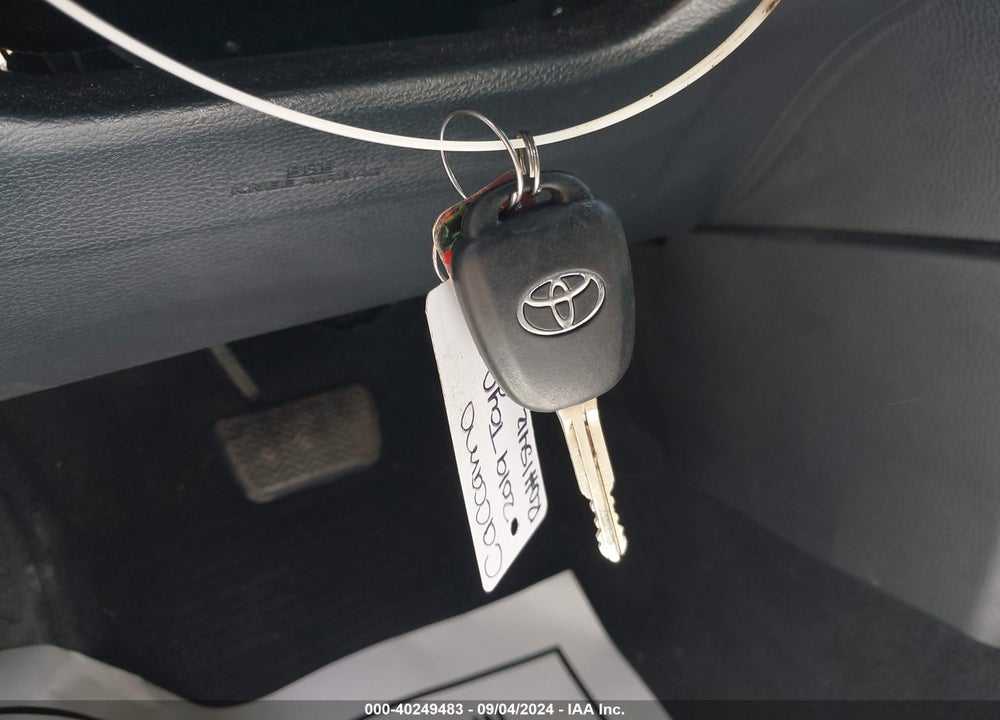 2019 TOYOTA COROLLA LE VIN: 5YFBURHE4KP947939