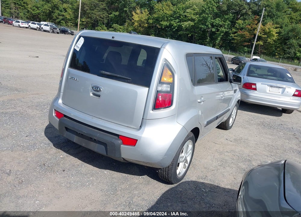 2011 KIA SOUL VIN: KNDJT2A22B7324018