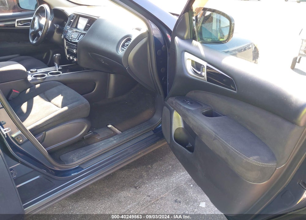 2013 NISSAN PATHFINDER VIN: 5N1AR2MM5DC626081
