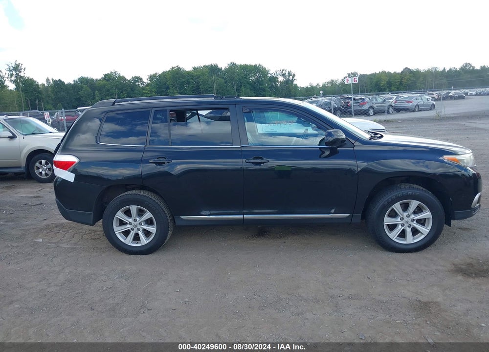 2013 TOYOTA HIGHLANDER SE V6 VIN: 5TDBK3EH5DS176080