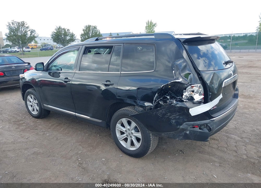 2013 TOYOTA HIGHLANDER SE V6 VIN: 5TDBK3EH5DS176080