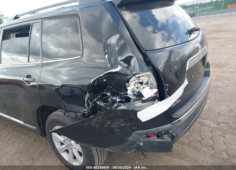 2013 TOYOTA HIGHLANDER SE V6 VIN: 5TDBK3EH5DS176080