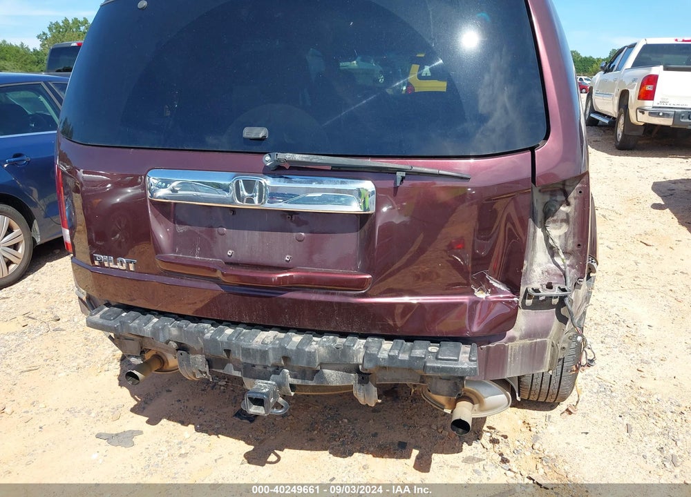 2012 HONDA PILOT LX VIN: 5FNYF3H21CB036911