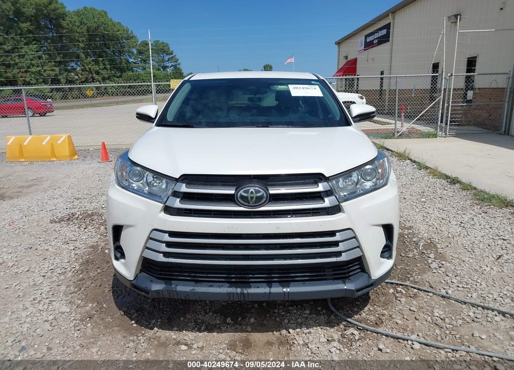 2017 TOYOTA HIGHLANDER LE VIN: 5TDZARFH0HS025883